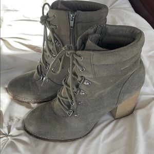 Lace up Boots
